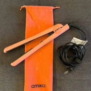 Amika titanium hair straightener